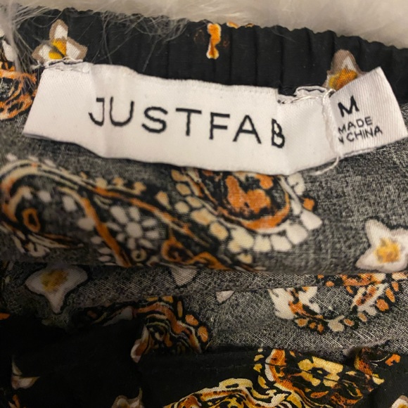 JustFab Paisley Multi Colour Long Sleeve Blouse - Picture 2 of 4